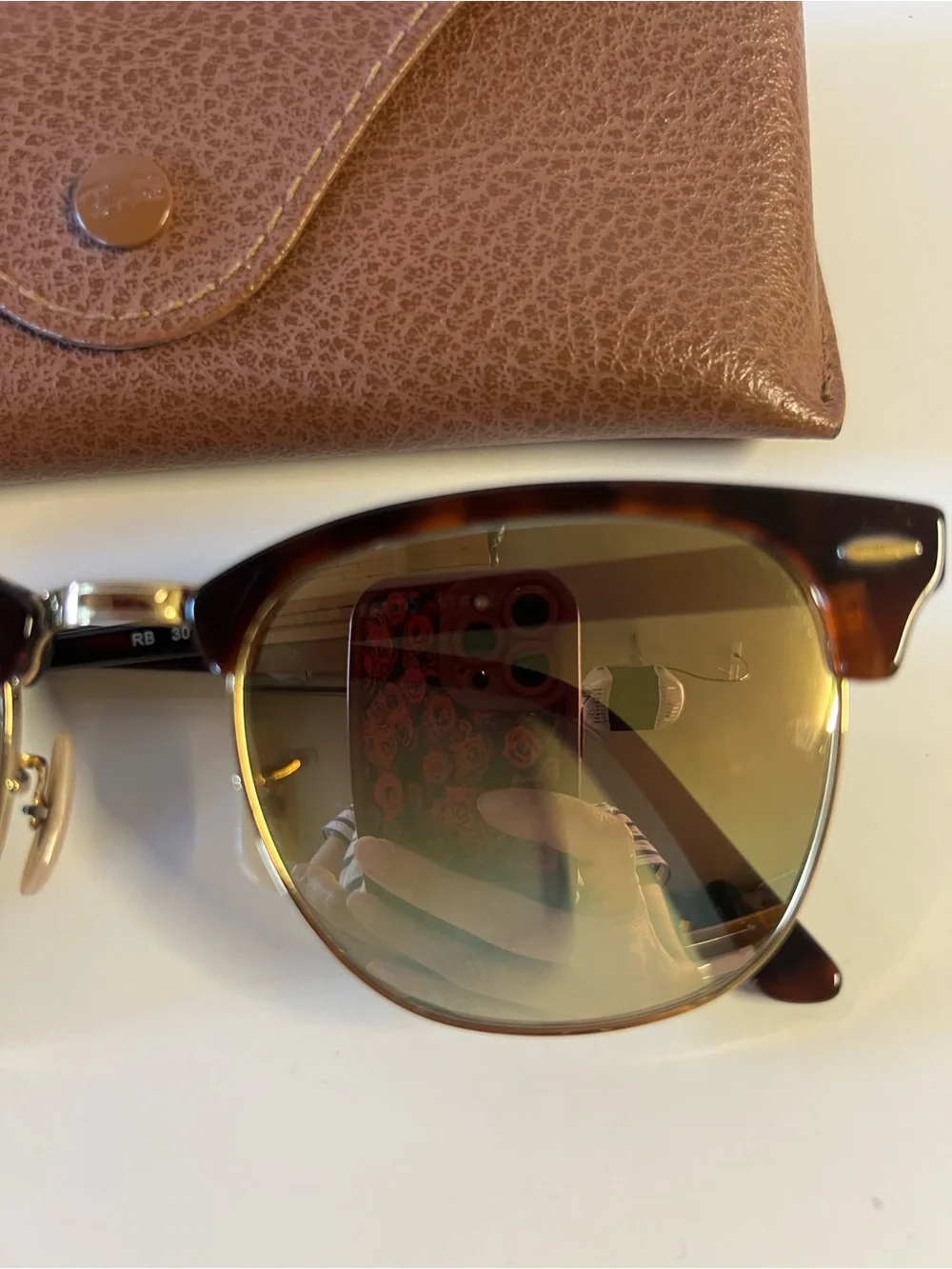 Ray-Ban Brown Tortoiseshell Clubmaster Sunglasses with Brown Case